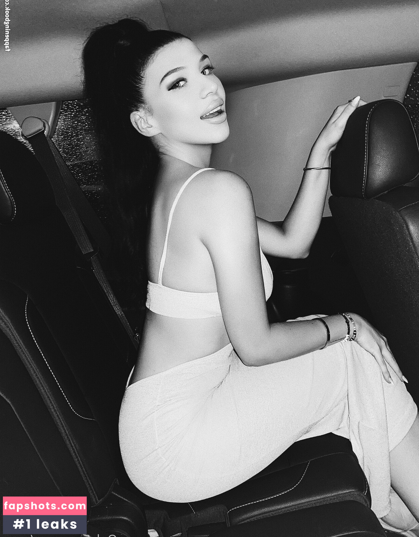 Mary gallery photo #32