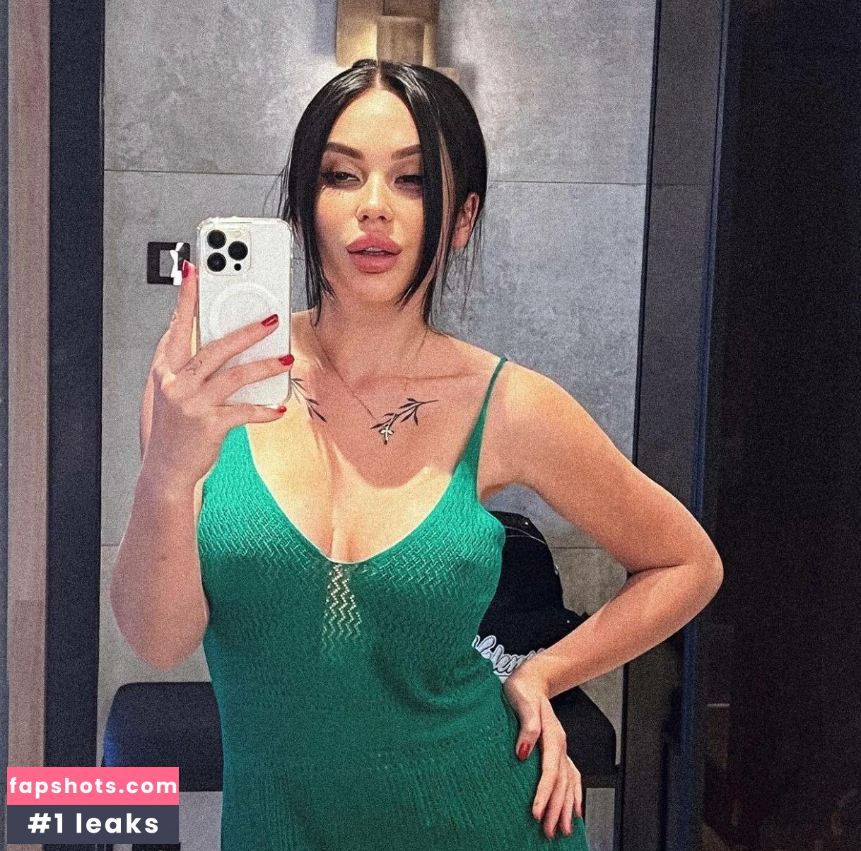 Mary Sweet gallery photo #14