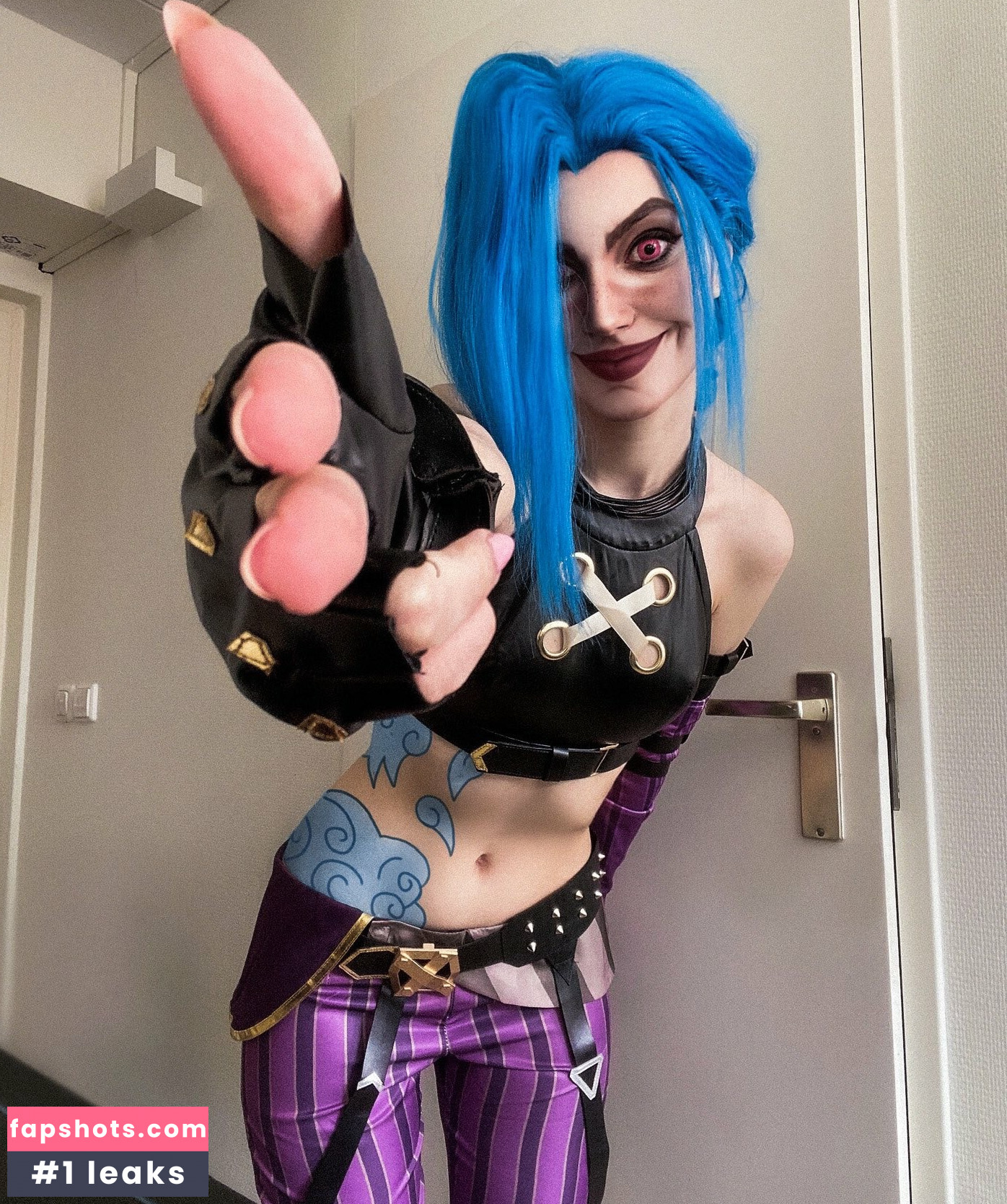 MaryCipher Cosplay gallery photo #3