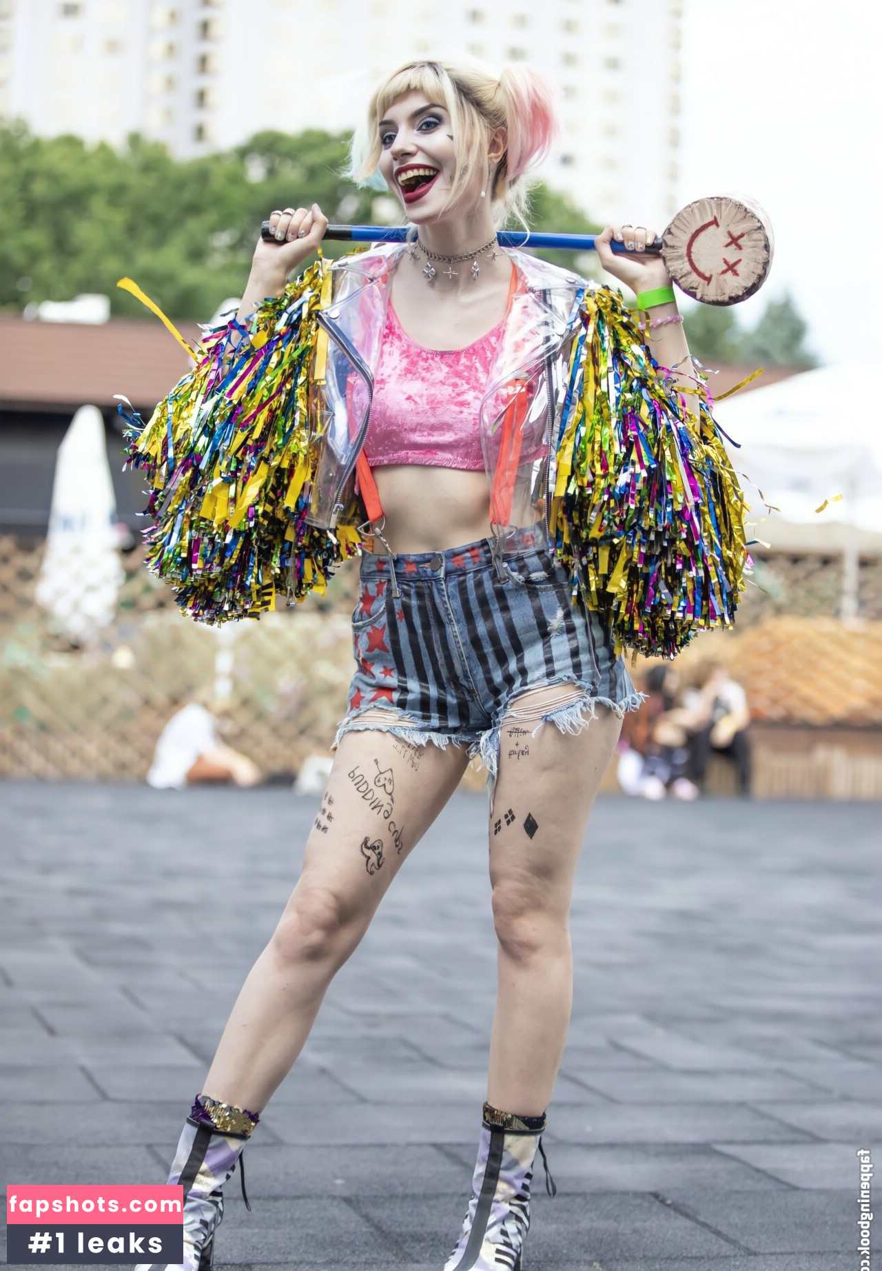 MaryCipher Cosplay nude babe gallery