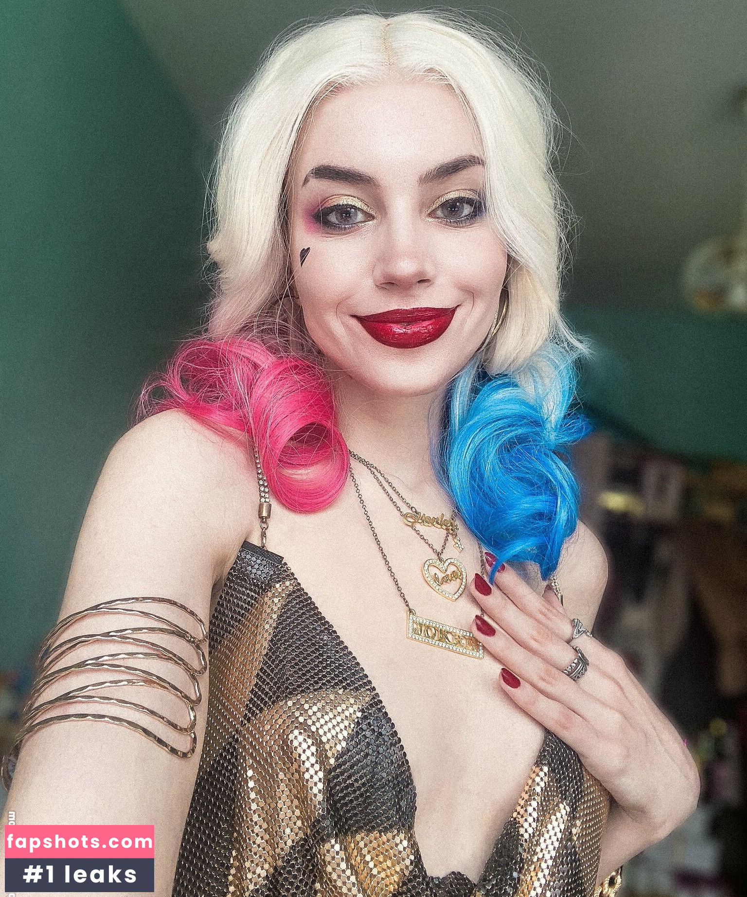 MaryCipher Cosplay gallery photo #5