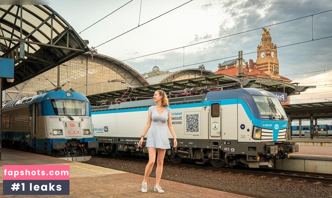 Maryftf gallery photo #3