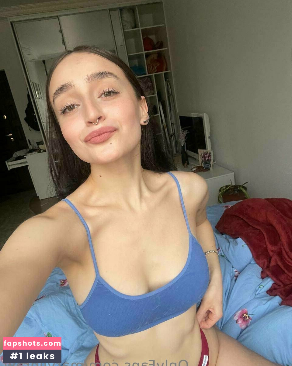 marylinraw gallery photo #8