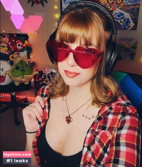 MaryMajora gallery photo #15