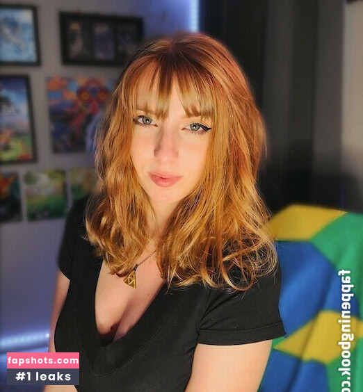 MaryMajora gallery photo #10