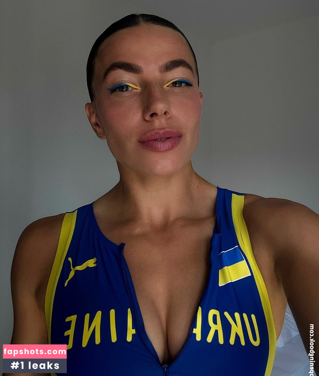 Maryna Bekh gallery photo #25