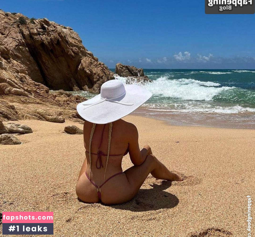 Maryse Ouellet gallery photo #7