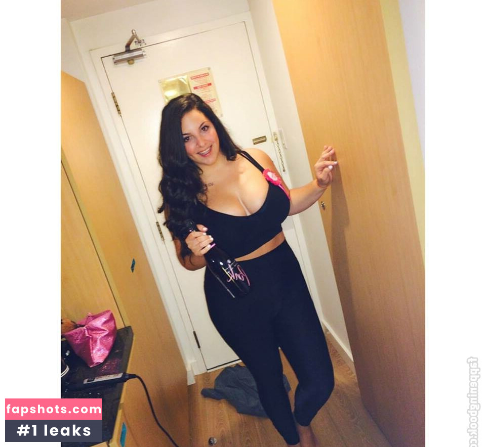 Masha DeSales gallery photo #4