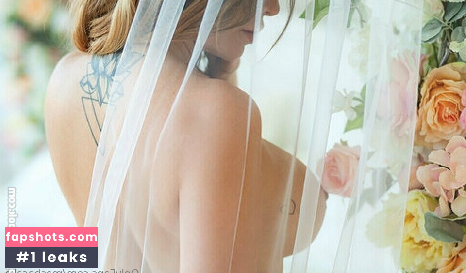 Masha Emec gallery photo #40