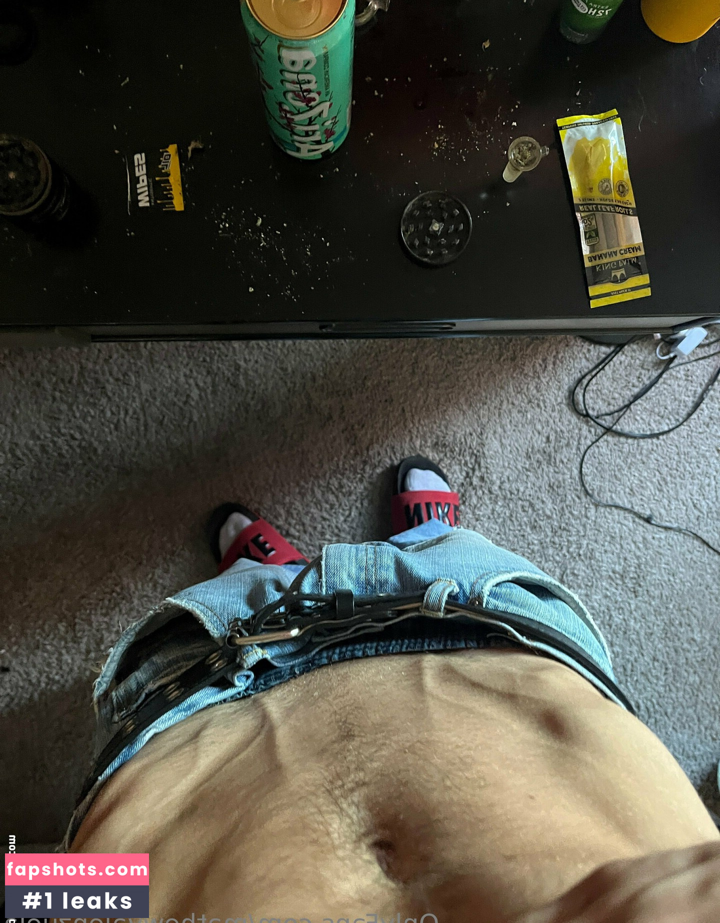 mathewvalenzuela nude babe gallery