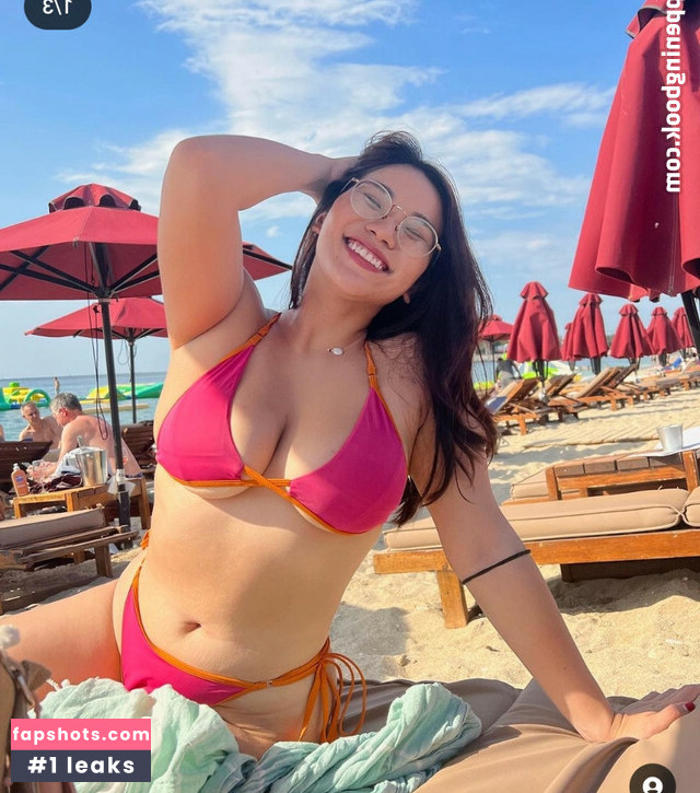 Mathilda Huang gallery photo #17