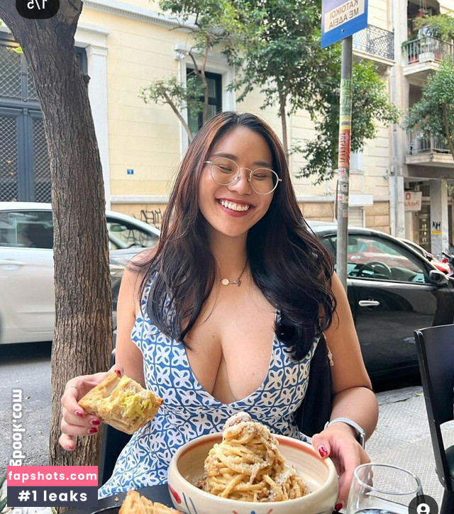 Mathilda Huang gallery photo #33