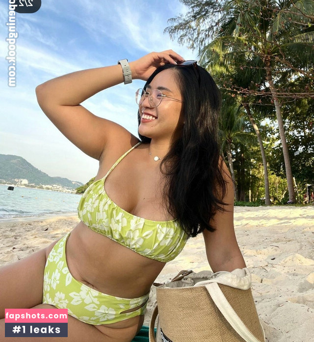 Mathilda Huang gallery photo #77