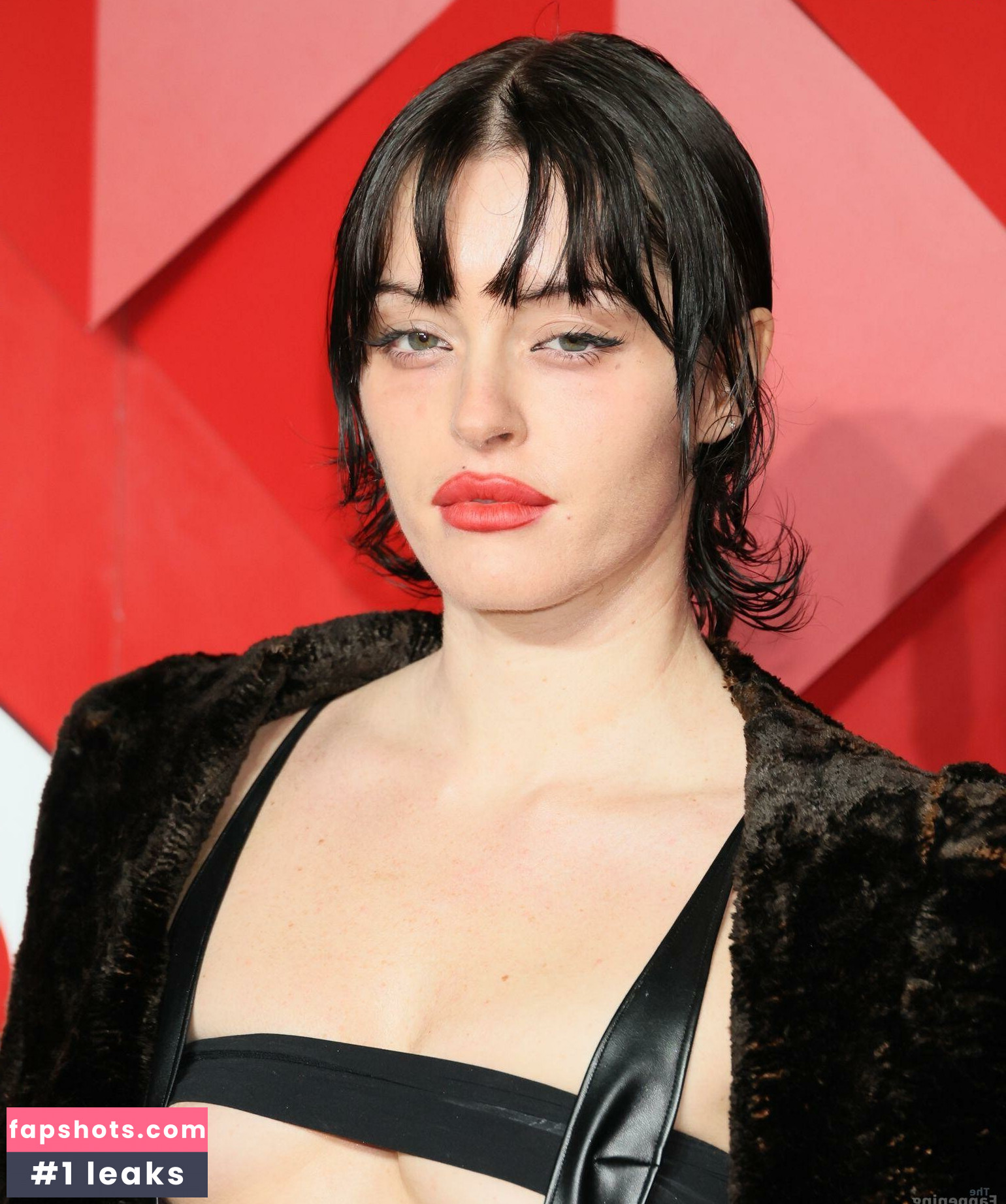 Mathilda Mace gallery photo #24