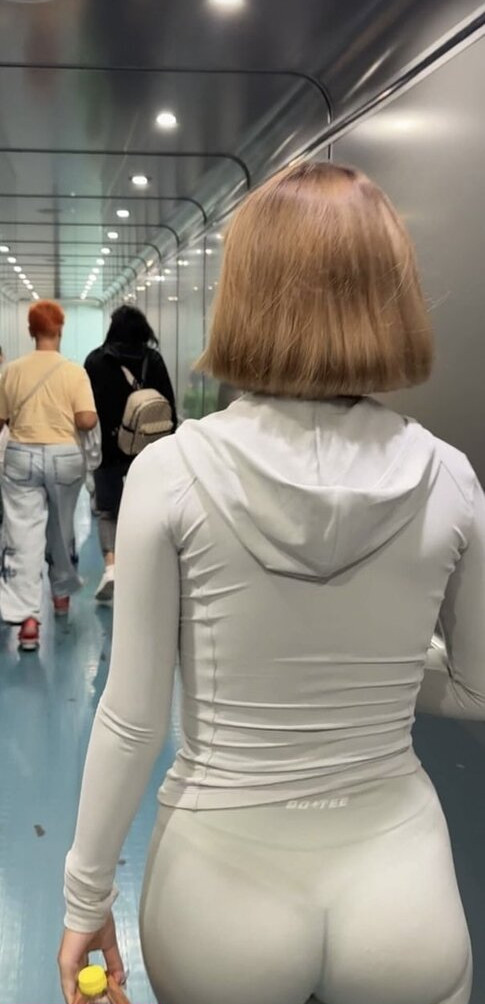 mathilda-mkh gallery photo #89