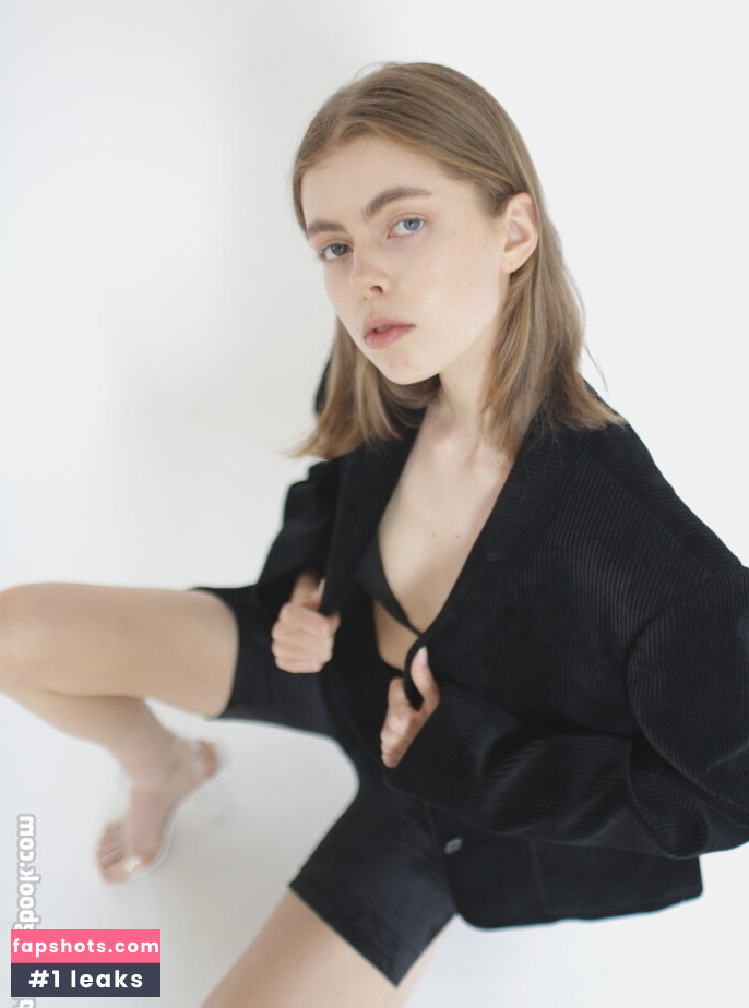 Mathilda Toresdotter gallery photo #12