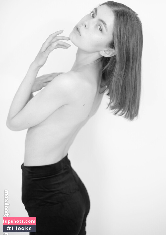 Mathilda Toresdotter gallery photo #19