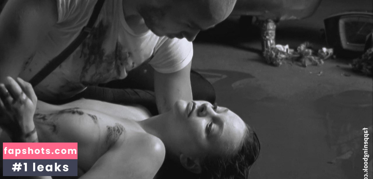 Mathilde Bundschuh gallery photo #5