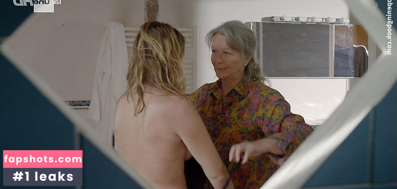 Mathilde Seigner gallery photo #24