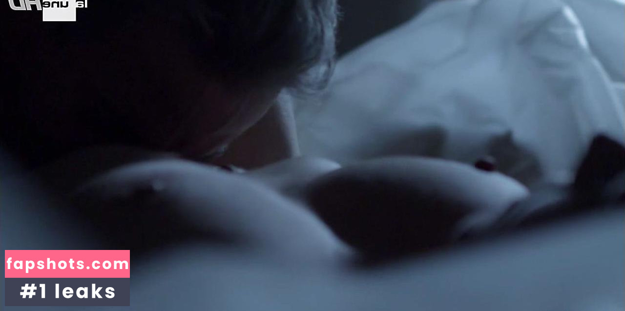 Mathilde Seigner gallery photo #25