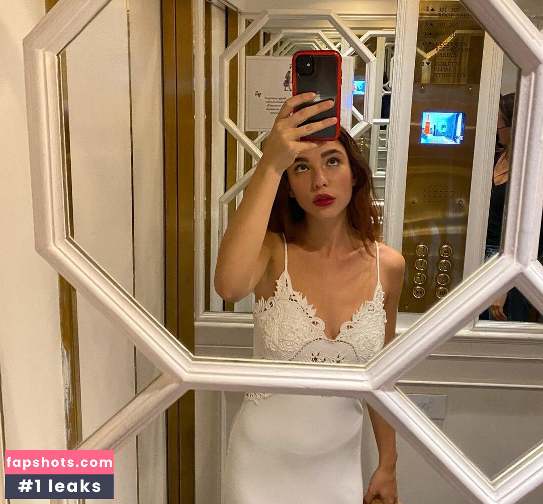Matilda de Angelis Nude Leaks OnlyFans Photos #3 - LeakJerk