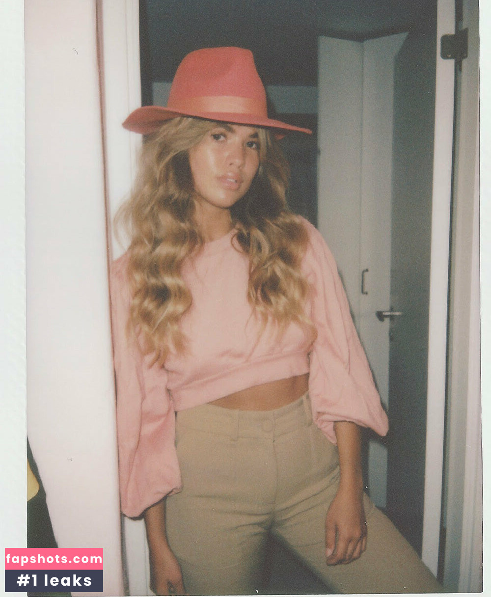 Matilda Djerf gallery photo #20