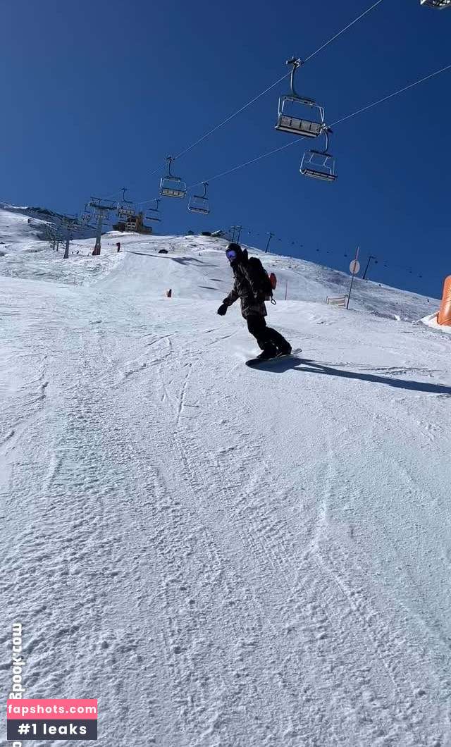 Matilda Lutz gallery photo #19