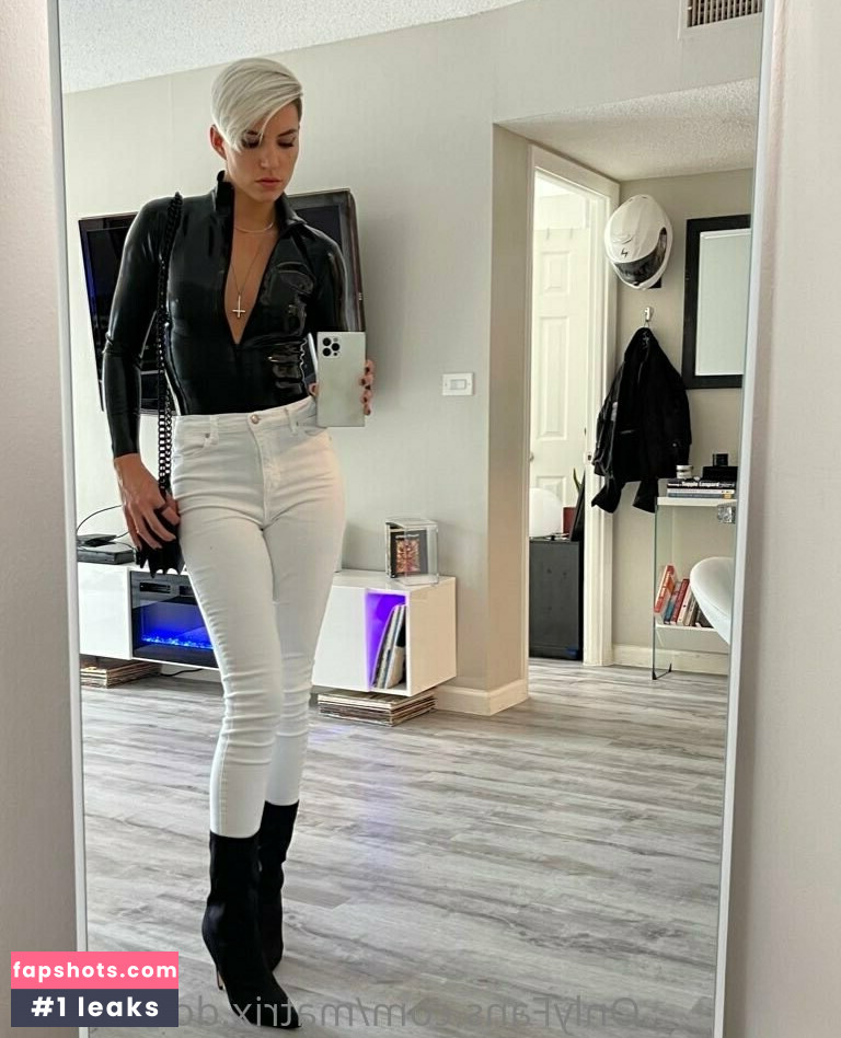 matrix.dominatrix gallery photo #59