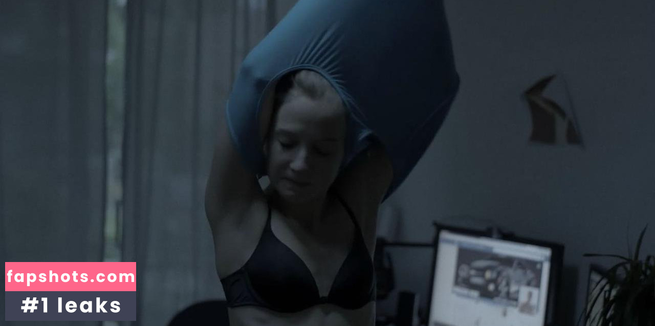 Maude Benjamin Nude Leaks OnlyFans Photos #9 - LeakJerk