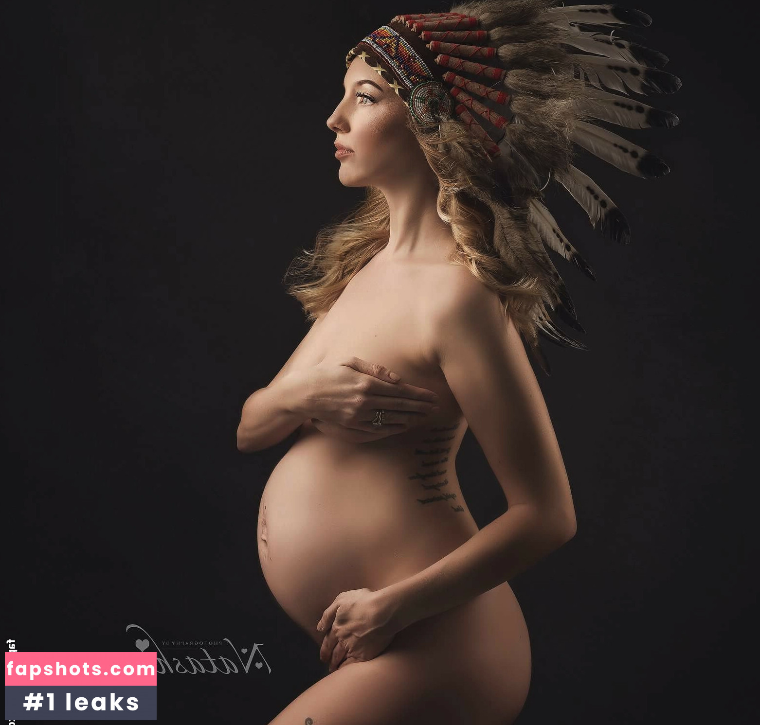 MaverickMother nude babe gallery