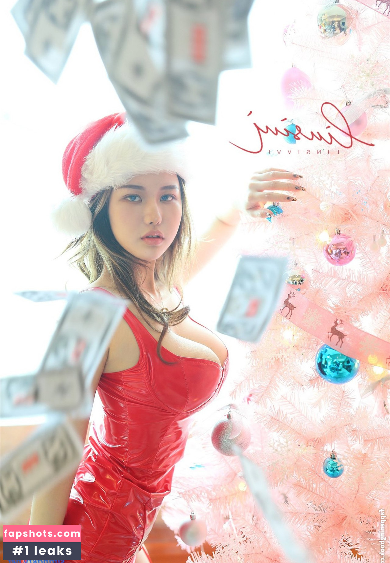 Mavis Pan gallery photo #28