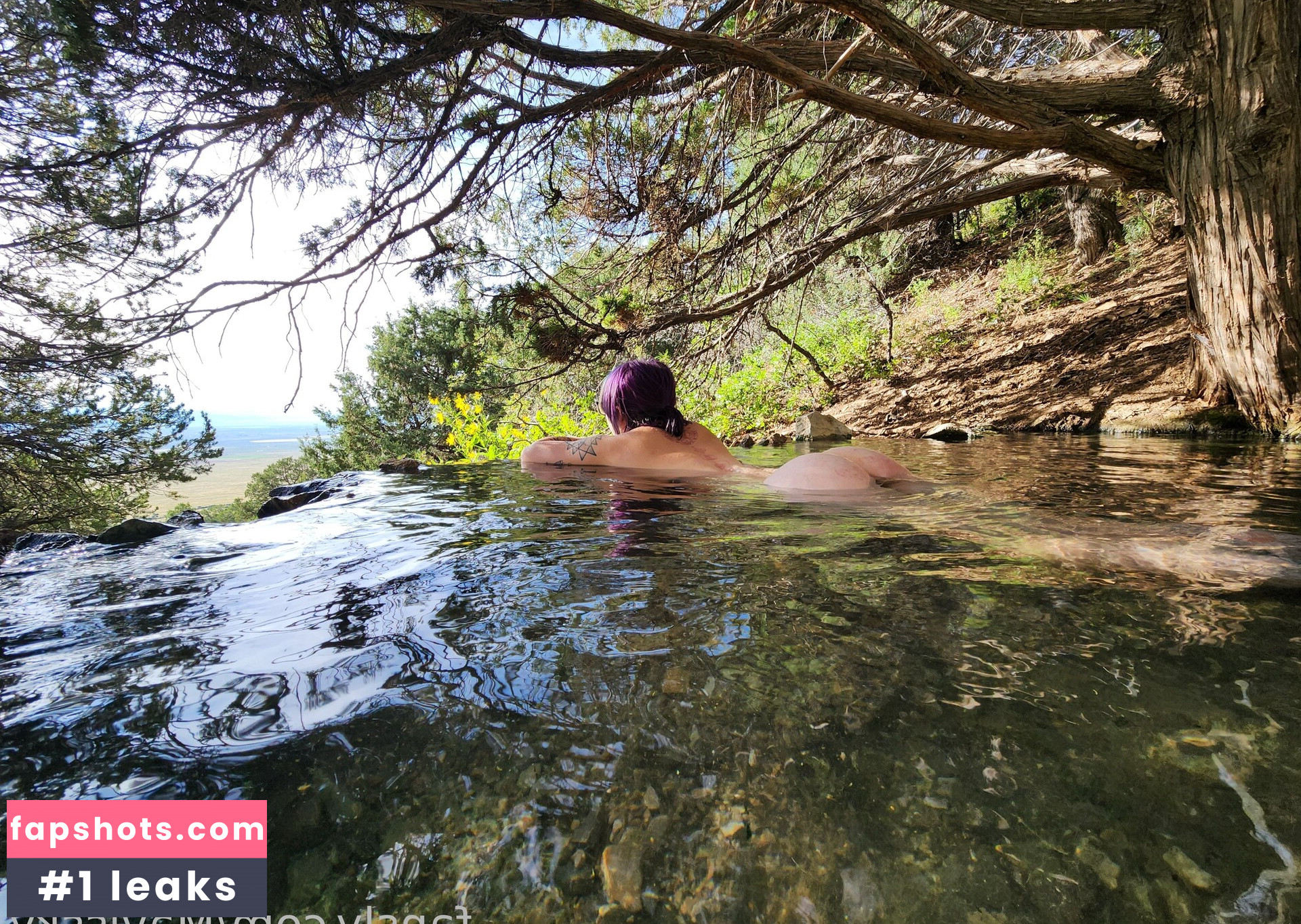 Mavissky gallery photo #22