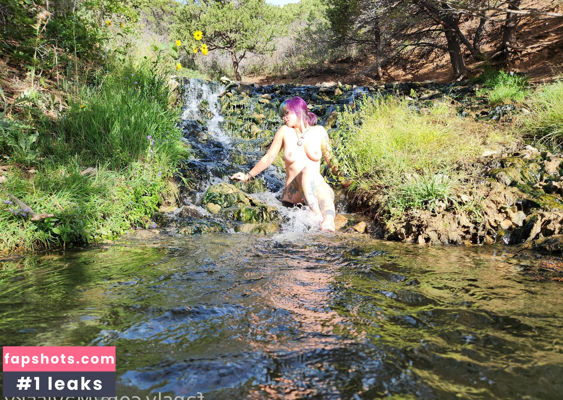 Mavissky gallery photo #25