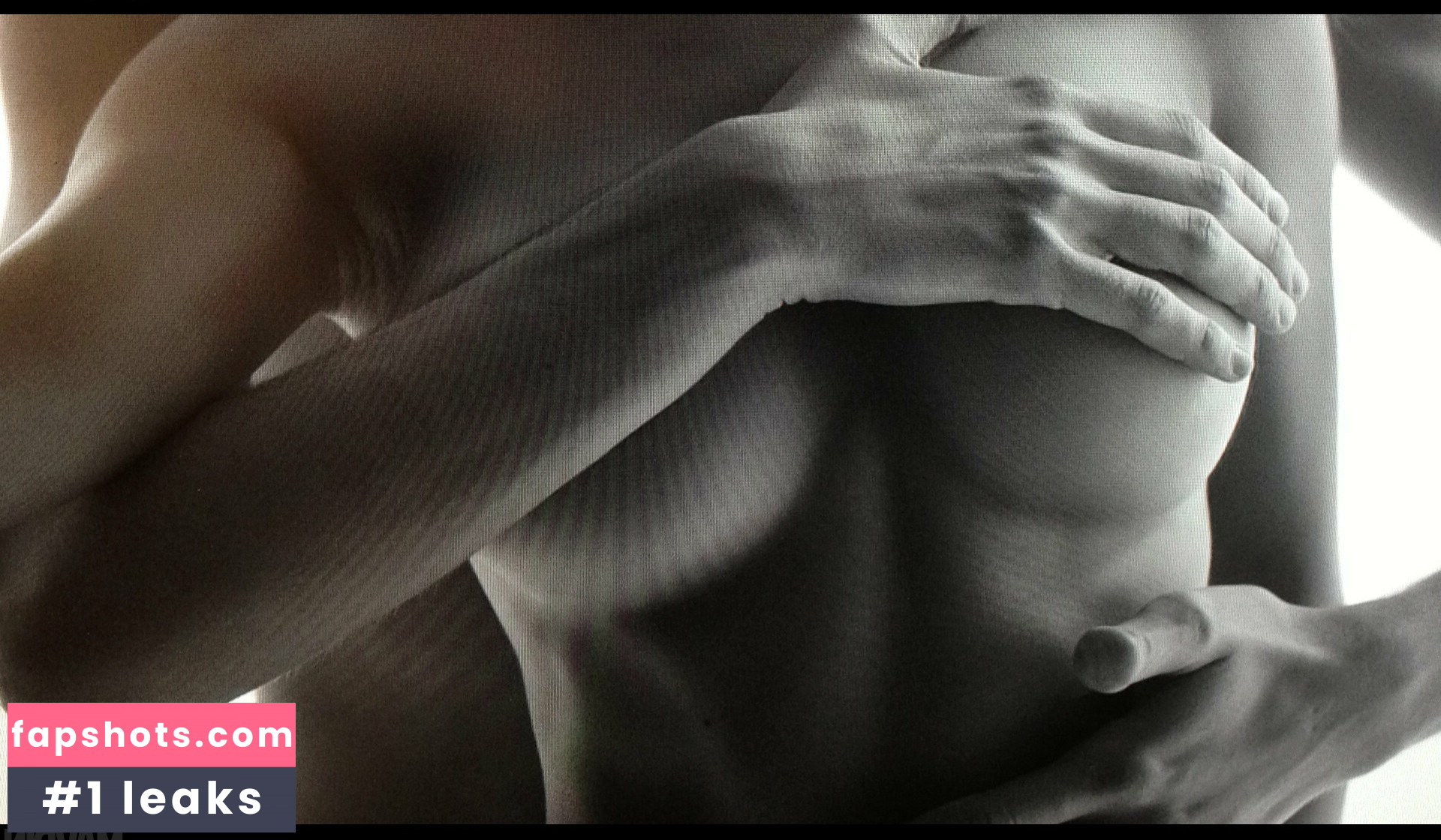 MAVRIN Magazine Nahé úniky fotek pouze od fanoušků #263 - Fapshots