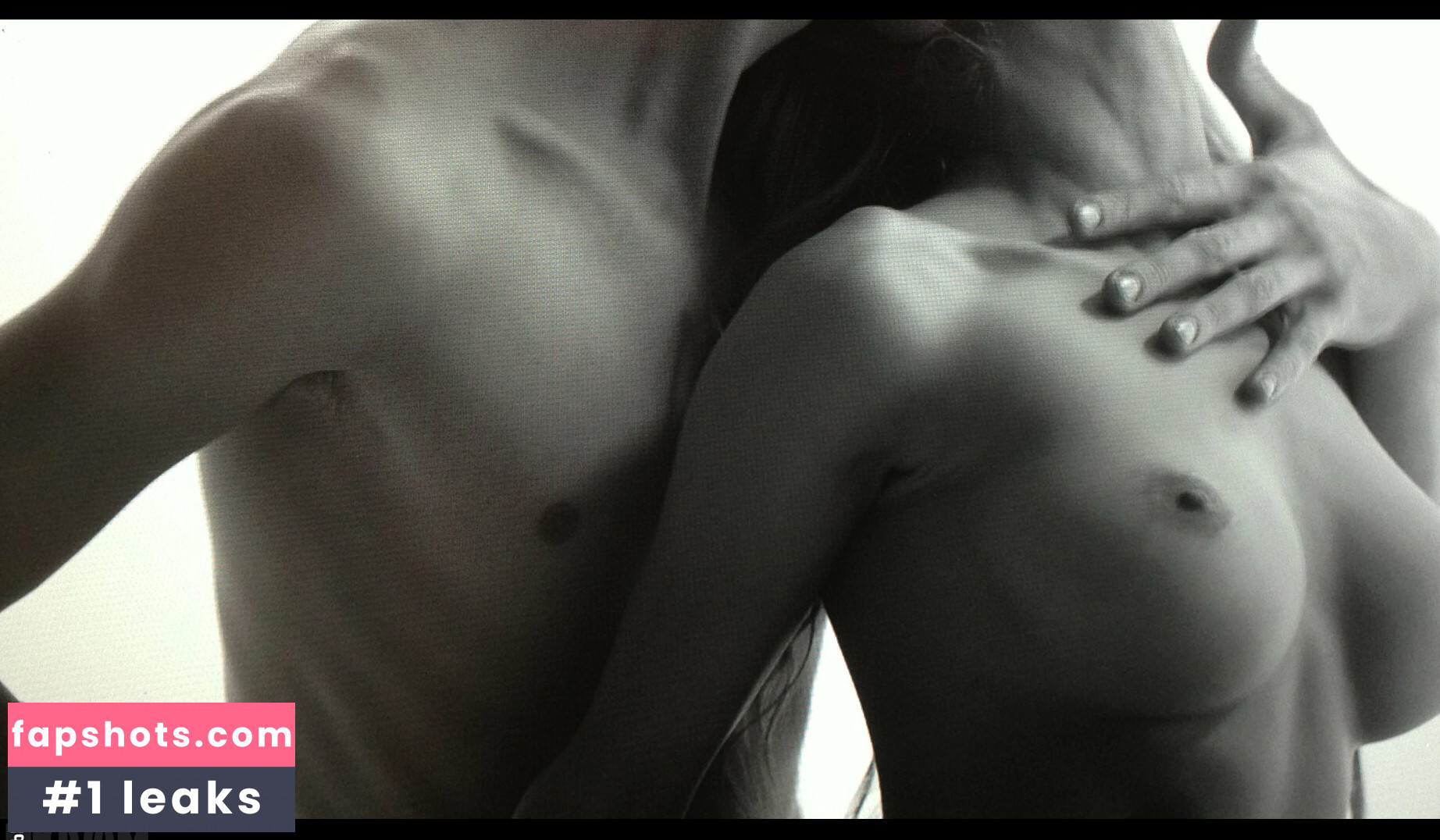 MAVRIN Magazine Nahé úniky fotek pouze od fanoušků #265 - Fapshots