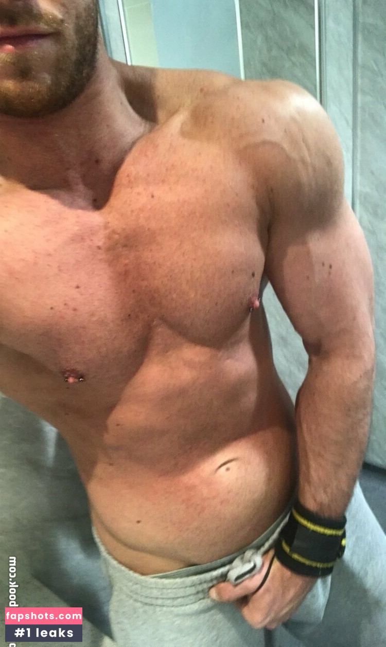 maxeatsellie gallery photo #6