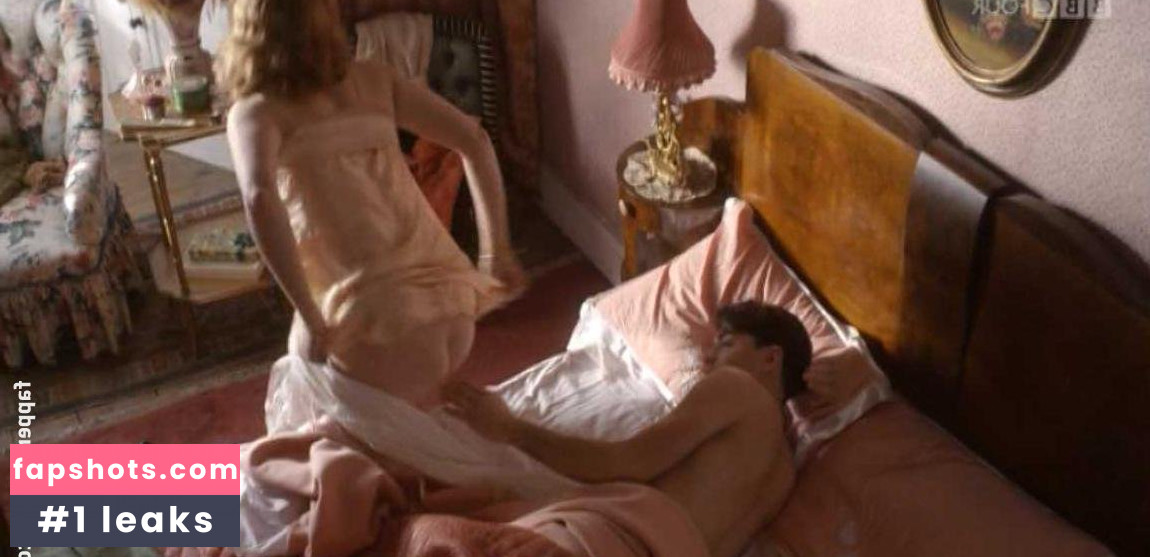 Maxine Peake gallery photo #10