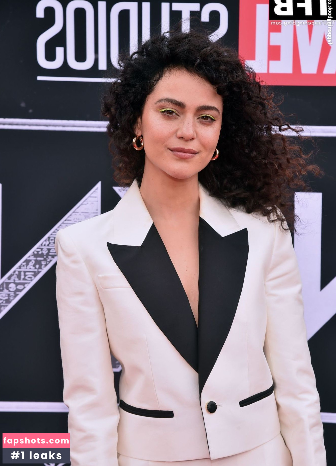 May Calamawy gallery photo #28