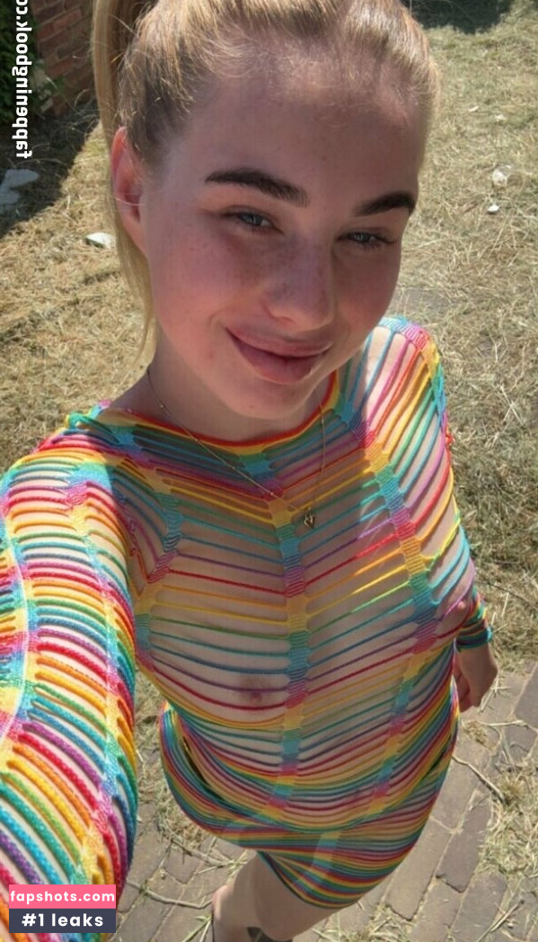 maya-18 nude babe gallery