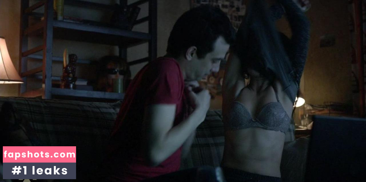 Maya Erskine gallery photo #42