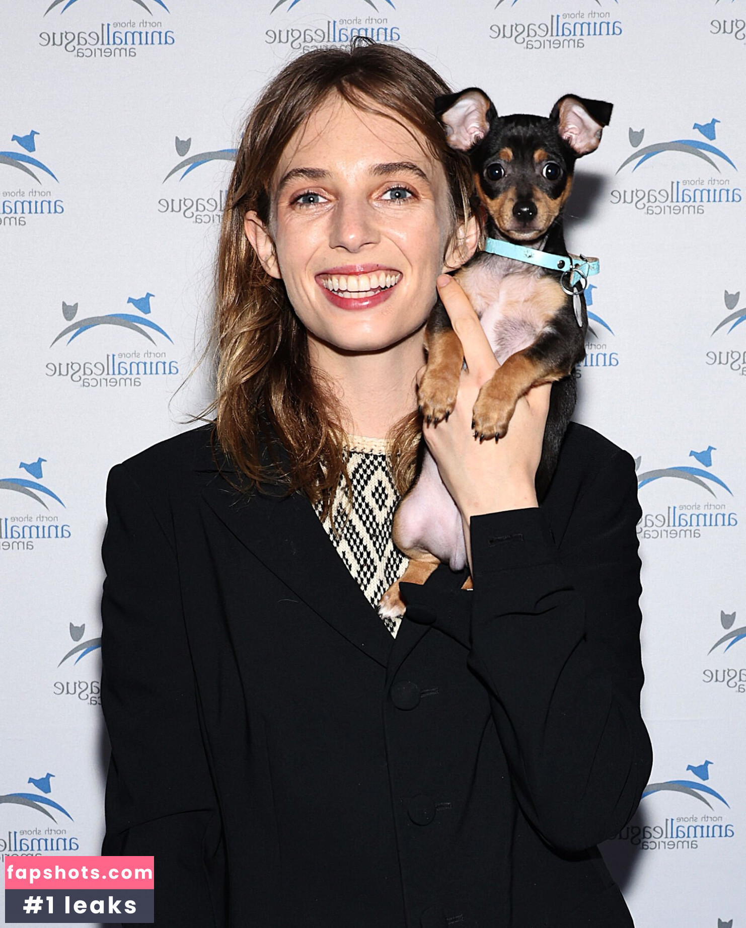 Maya Hawke gallery photo #113