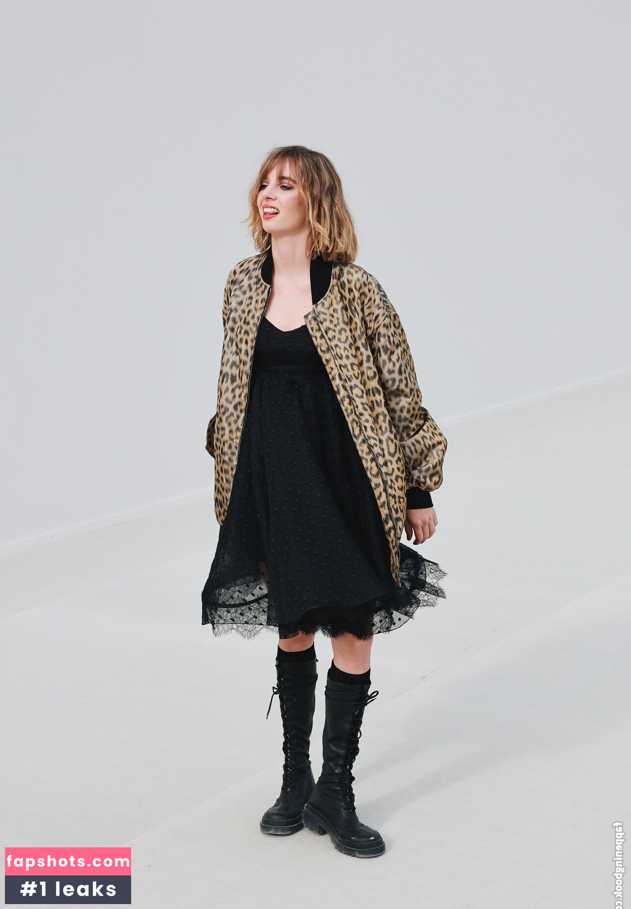 Maya Hawke gallery photo #120