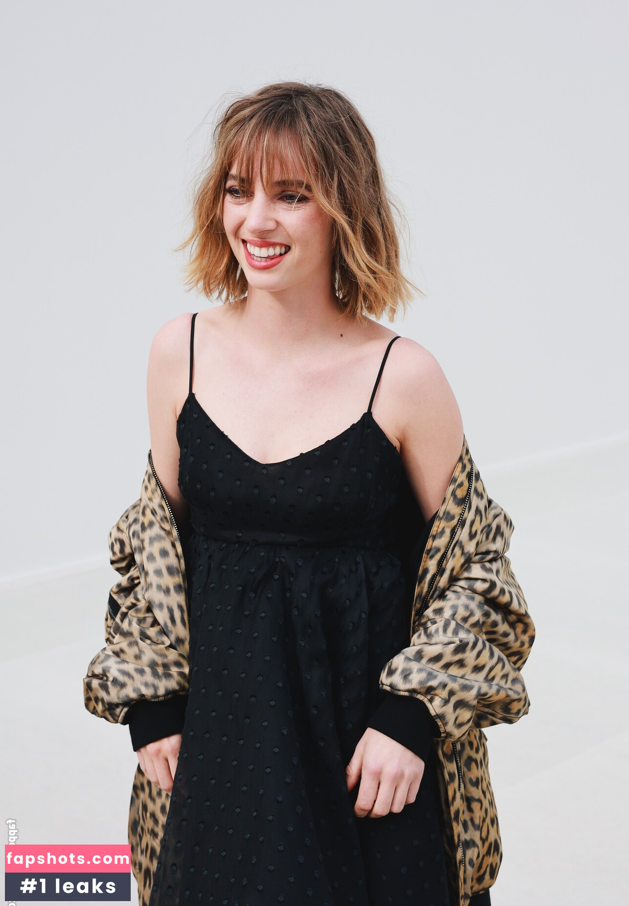 Maya Hawke gallery photo #126