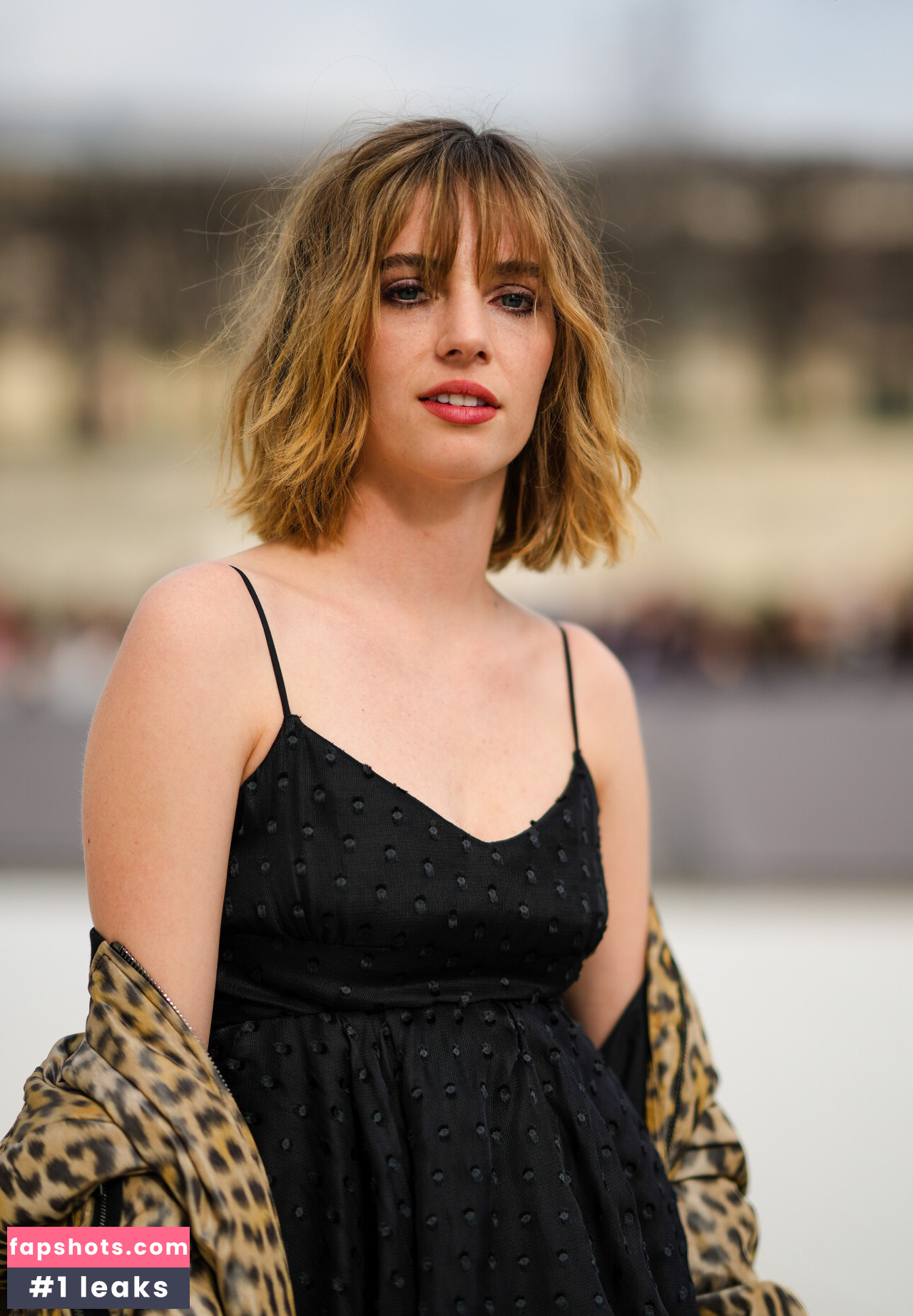 Maya Hawke gallery photo #133