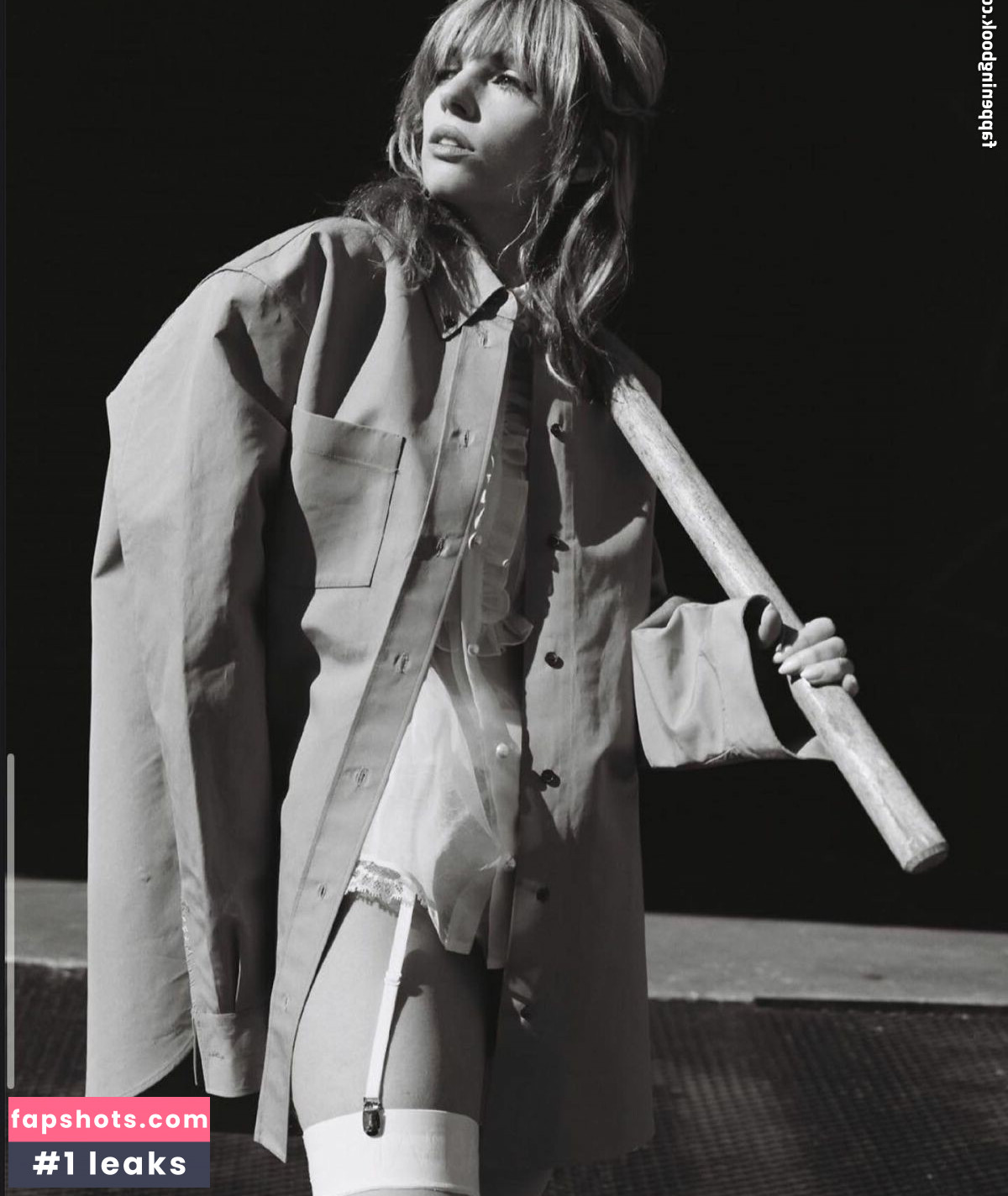 Maya Hawke gallery photo #176