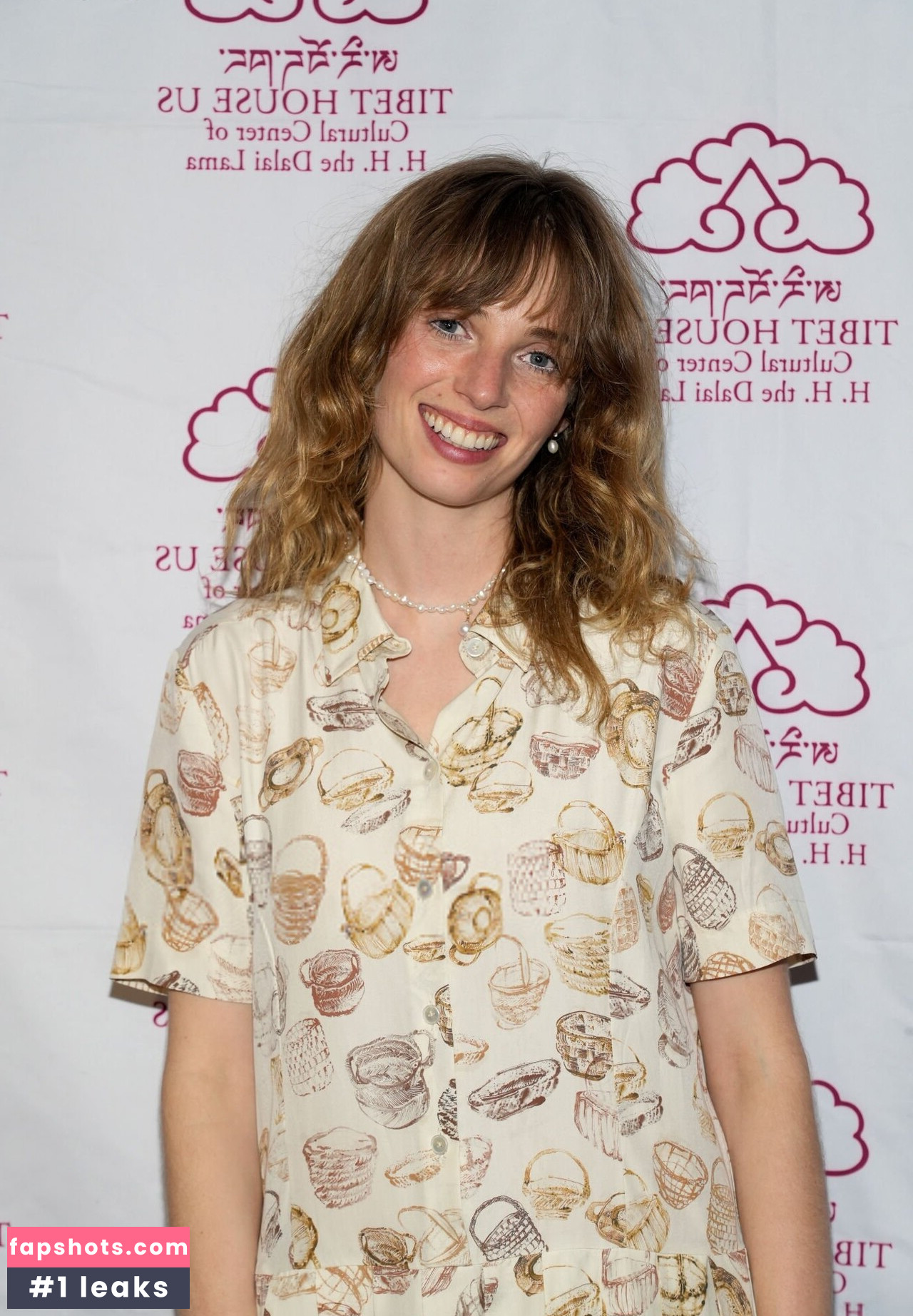 Maya Hawke gallery photo #185
