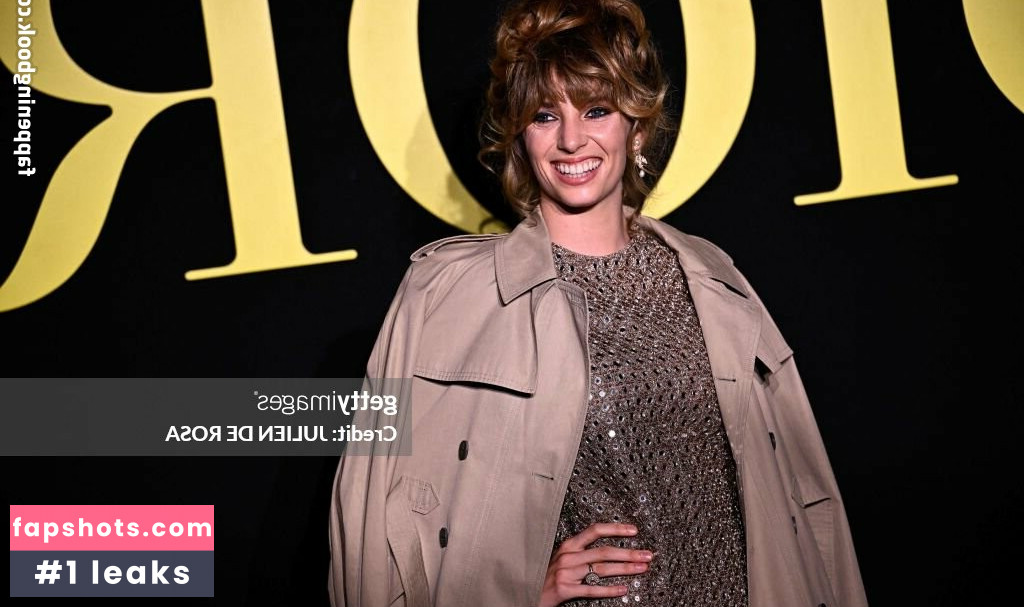 Maya Hawke gallery photo #215