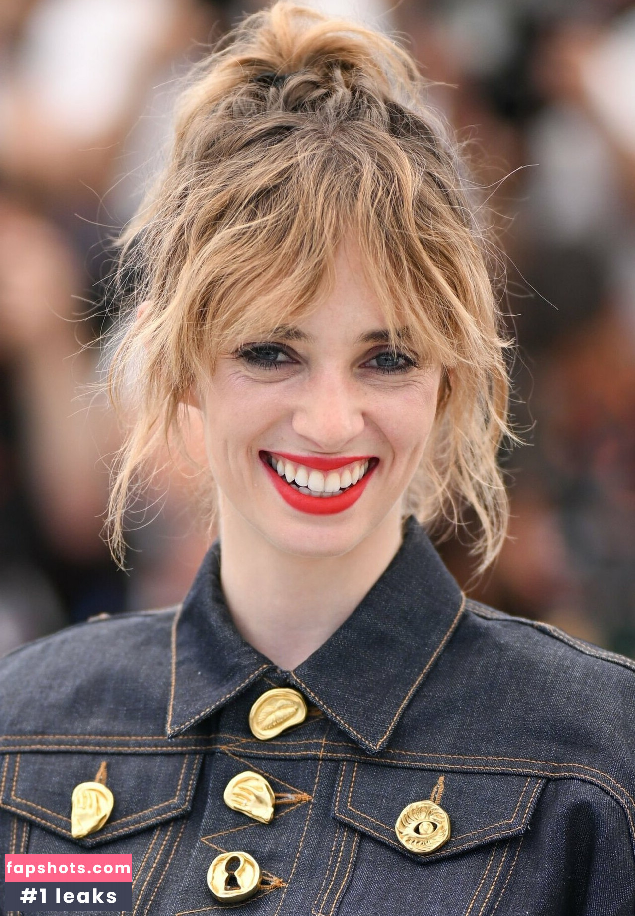 Maya Hawke gallery photo #234