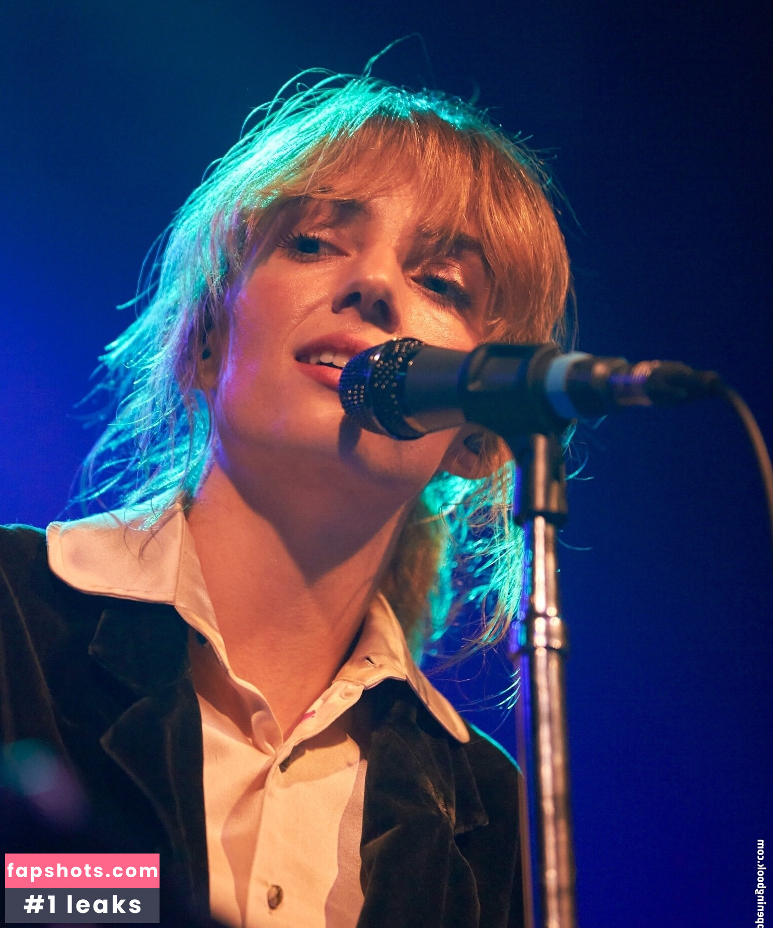 Maya Hawke gallery photo #248