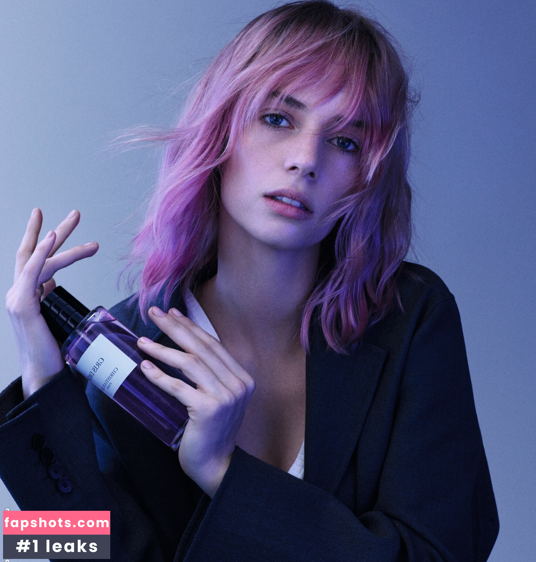 Maya Hawke gallery photo #258